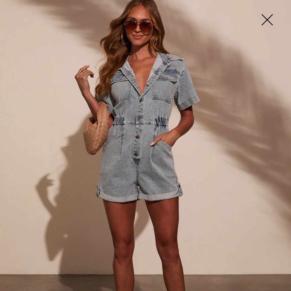 Adiena Cuffed Utility Romper size Small